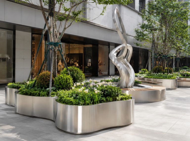 江北区不锈钢景观雕塑与金属花箱